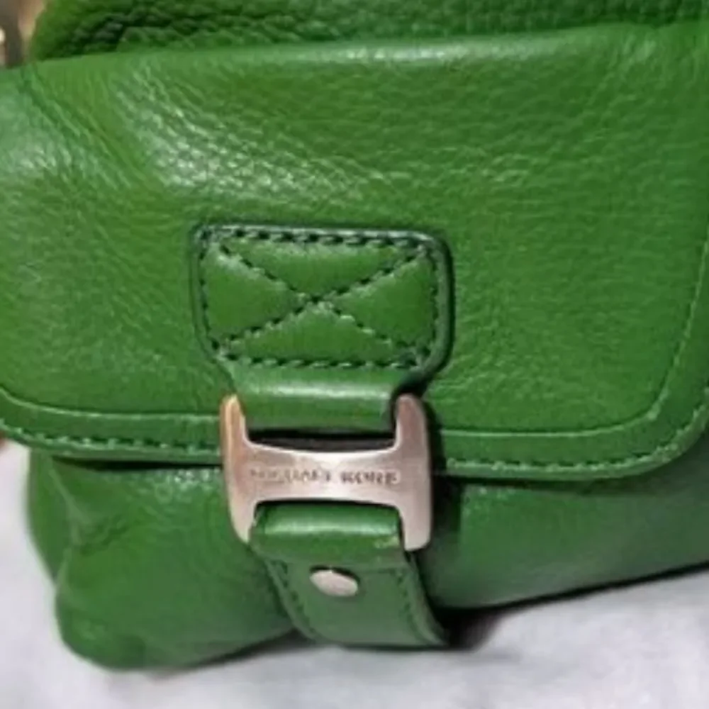 Michael Kors Bag Leather  EXCELLENT CONDITION